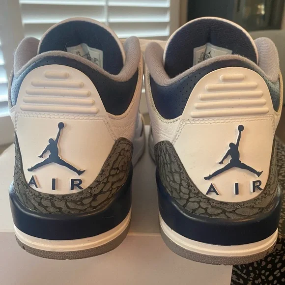 Nike - Picture 7 of 11